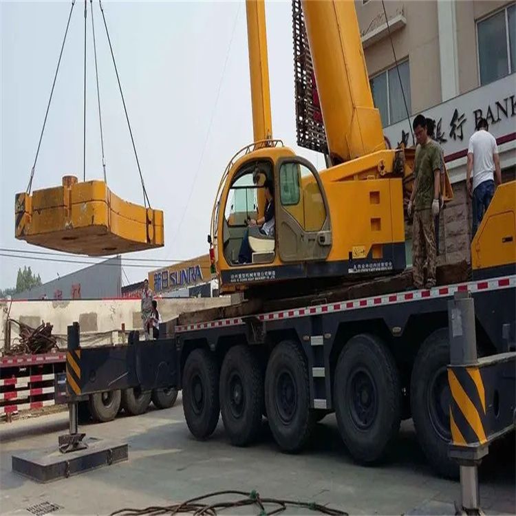 礼纪镇当地吊车出租|机器吊装|75吨|工厂搬迁服务